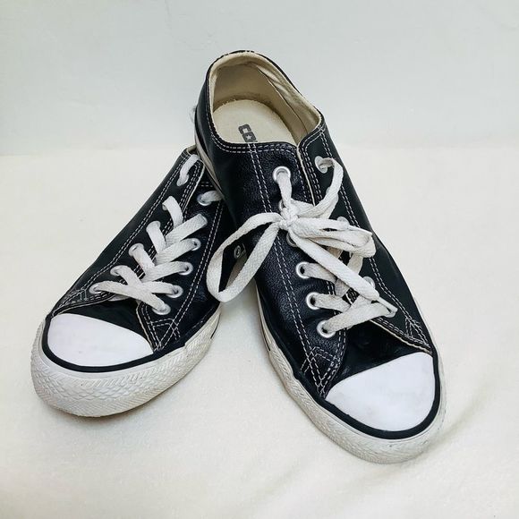 Converse Black and White Sneakers Men’s 7 Women’s 9 - Picture 7 of 7